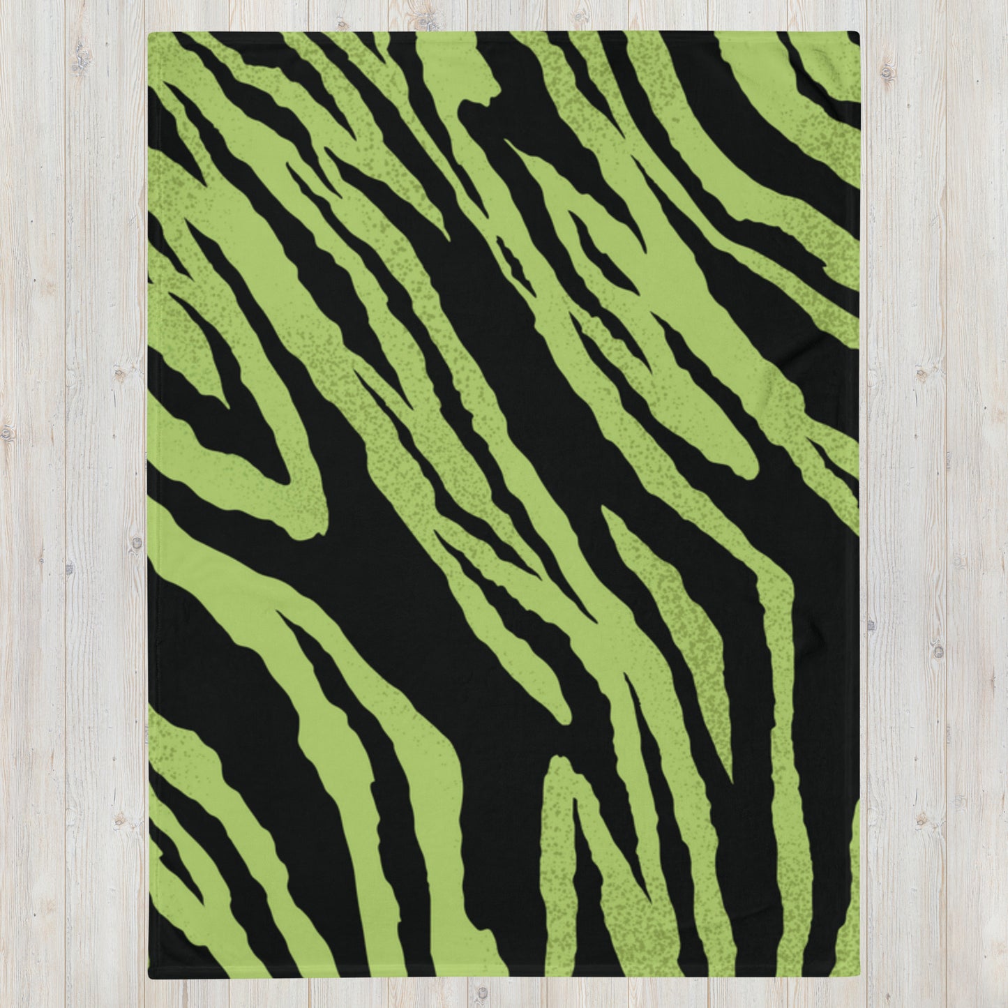 Green Tiger | Throw Blanket